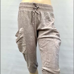Juice Couture pants Capri grey velvet cotton/silk